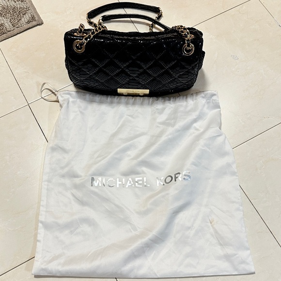 MICHAEL Michael Kors Women's Sloan Large Black Chain Shoulder Bag with dust bag - Picture 15 of 16